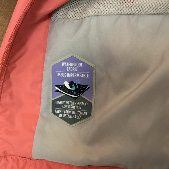 Pink Columbia rain jacket - Picture 3 of 4